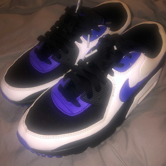 Great condition for a used shoes- Size 8.5Men - Picture 1 of 1